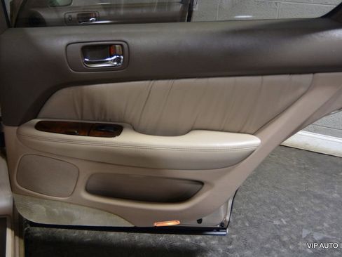 Used 1995 Lexus LS 400 image 14
