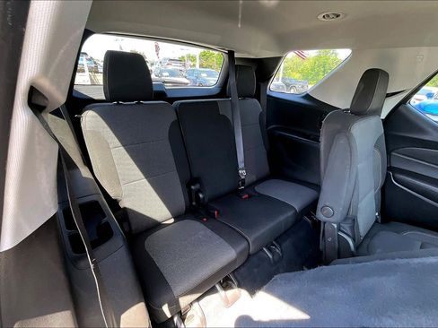 Used 2018 Chevrolet Traverse LT FWD image 21