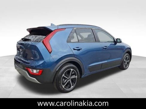 New 2025 Kia Niro EX image 4
