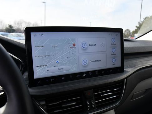 Used 2023 Ford Escape Platinum w/ Premium Technology Package image 25