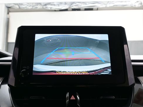 Used 2025 Toyota Corolla LE image 17