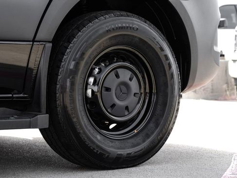 Used 2025 Mercedes-Benz Sprinter 2500 w/ Dashboard Charging Package image 57