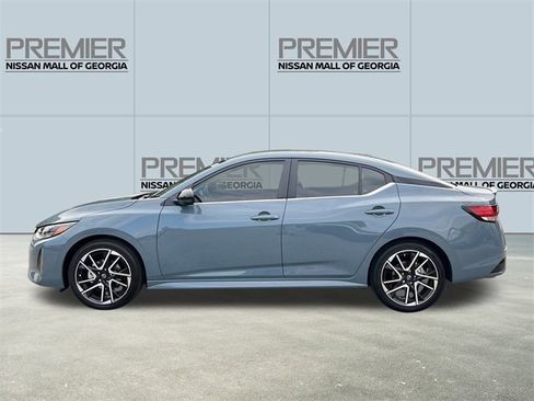 New 2025 Nissan Sentra SR w/ SR Premium Package image 8