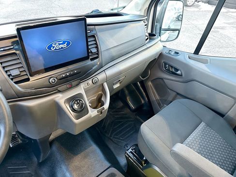 Used 2022 Ford E-Transit Medium Roof w/ Load Area Protection Package image 24
