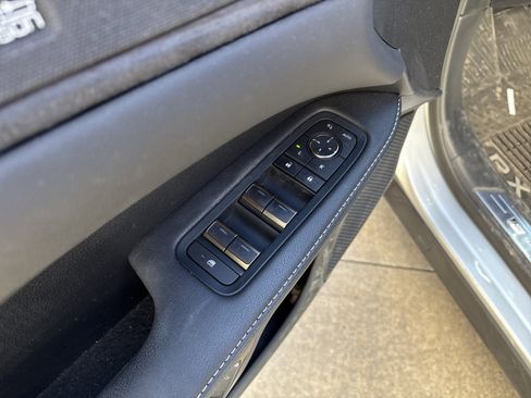 Used 2025 Lexus RX 500h F Sport image 15