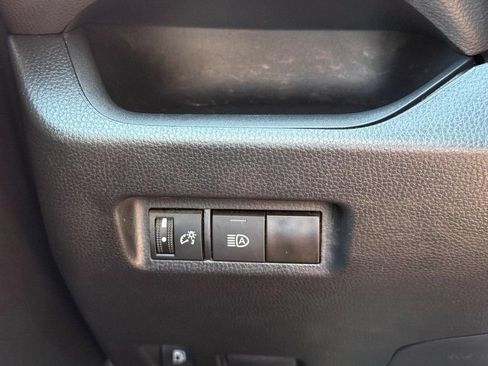 Used 2024 Toyota RAV4 LE AWD/4WD image 29