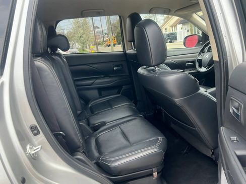 Used 2019 Mitsubishi Outlander SEL FWD image 29