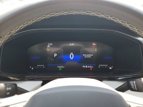 Certified 2025 Volkswagen Taos S FWD image 29
