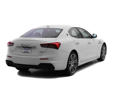 Used 2022 Maserati Ghibli Modena Q4 image 4