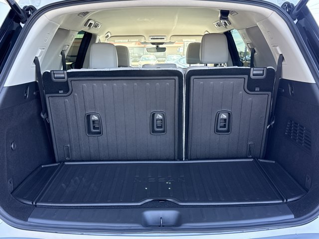 Certified 2025 Nissan Pathfinder SL w/ Cargo Package AWD/4WD image 12