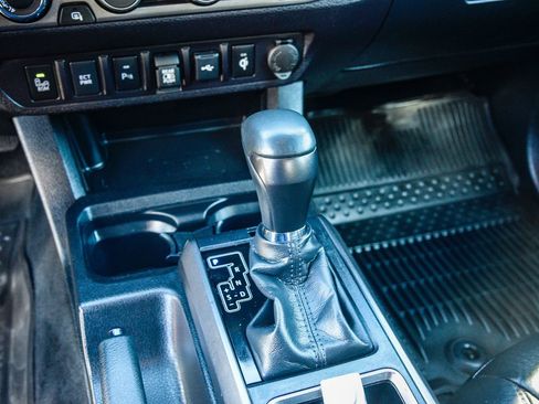 Certified 2023 Toyota Tacoma TRD Off-Road w/ TRD Premium Off Road Package image 29