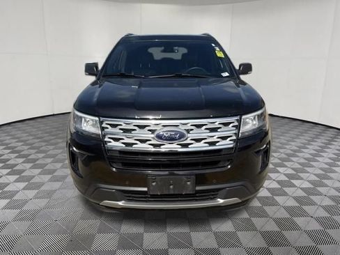 Used 2019 Ford Explorer XLT w/ Equipment Group 202A AWD/4WD image 14
