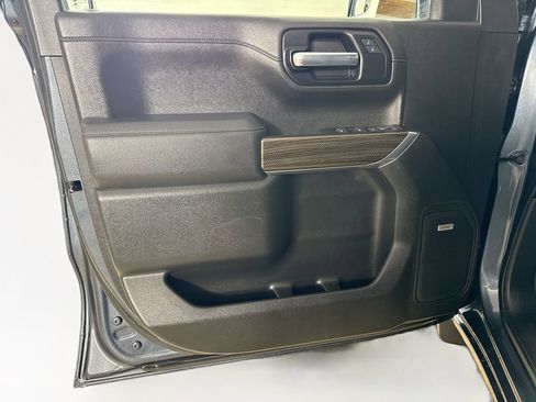 Used 2020 Chevrolet Silverado 1500 RST image 11