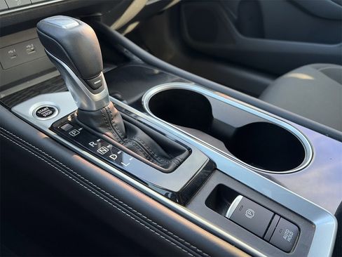 Certified 2023 Nissan Altima 2.5 SV w/ SV Premium Package image 17