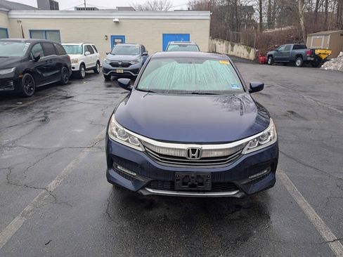 Used 2016 Honda Accord Sport image 2