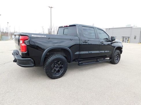 Used 2024 Chevrolet Silverado 1500 ZR2 w/ ZR2 Bison Edition AWD/4WD image 3