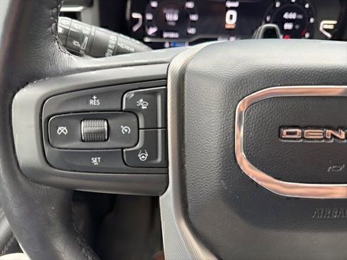 Used 2023 GMC Yukon XL Denali w/ Denali Reserve Package AWD/4WD image 11