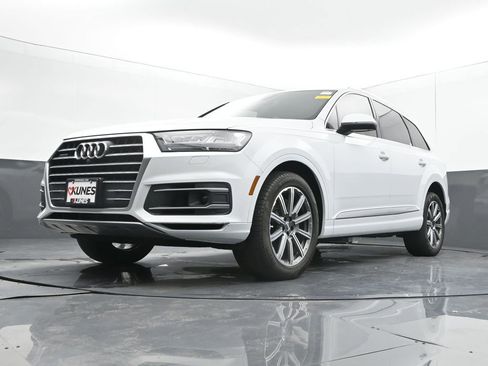 Used 2018 Audi Q7 3.0T Prestige AWD/4WD image 38