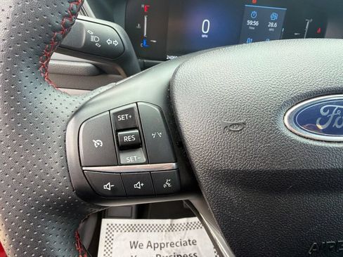 Used 2025 Ford Escape ST-Line Select AWD/4WD image 16