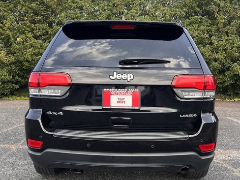Used 2020 Jeep Grand Cherokee Laredo AWD/4WD image 6