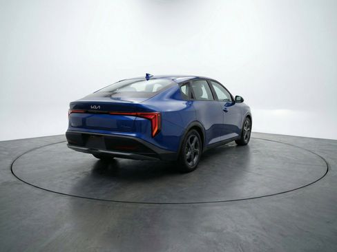Used 2025 Kia K4 FWD image 9