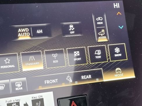 New 2026 INFINITI QX80 Autograph w/ Premium Cargo Package image 10