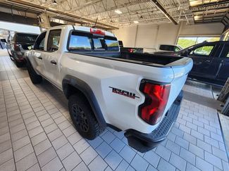 Used 2024 Chevrolet Colorado Trail Boss w/ Advanced Trailering Package AWD/4WD video 3
