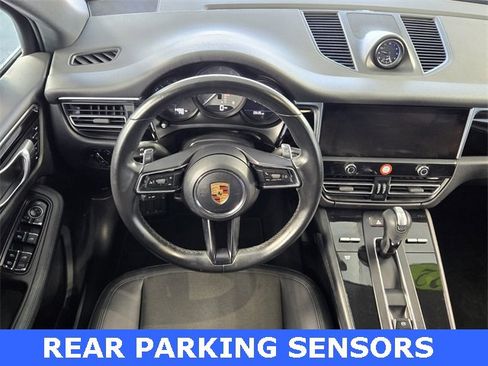 Used 2022 Porsche Macan S image 10