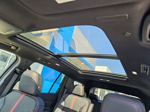 New 2026 Chevrolet Traverse RS AWD/4WD image 24