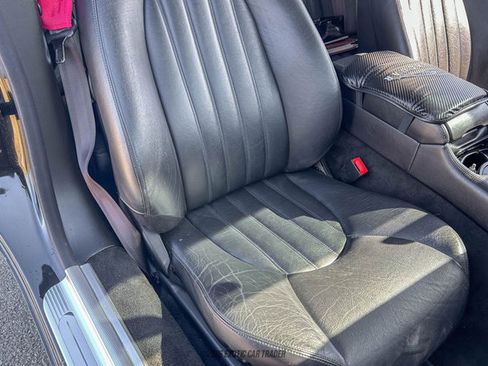 Used 1998 Jaguar XK8 Coupe image 32