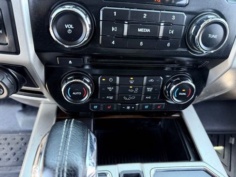 Used 2017 Ford F150 Lariat AWD/4WD image 24