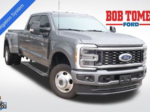 Certified 2025 Ford F350 Platinum AWD/4WD image 1