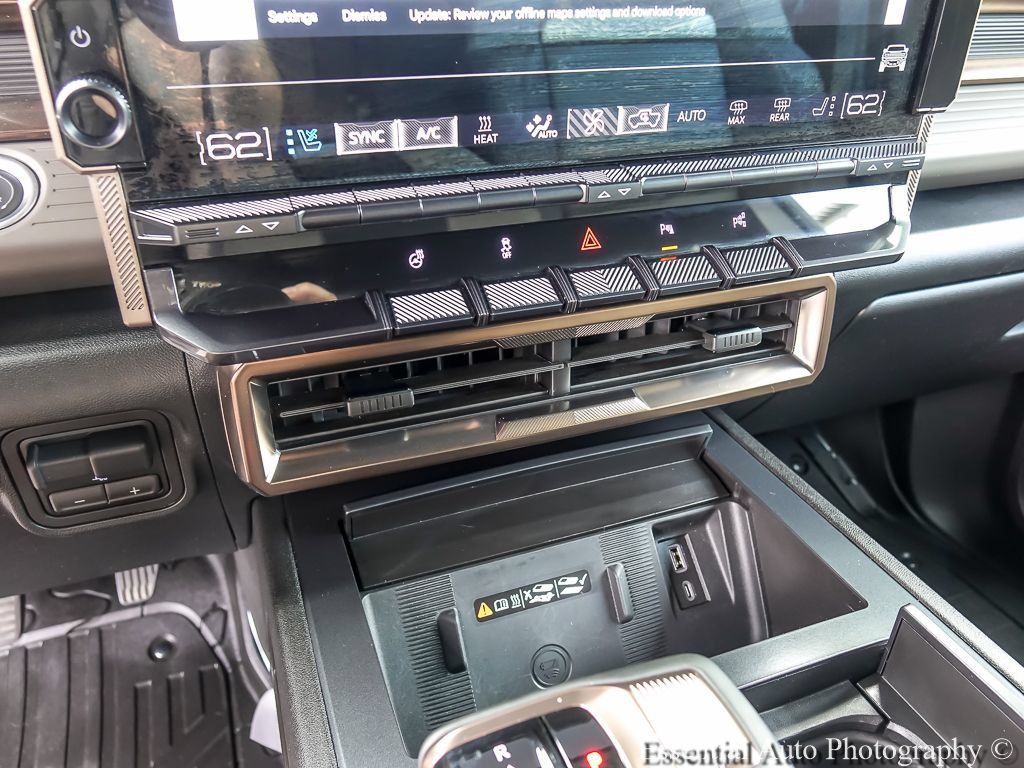 Used 2025 GMC Hummer EV 3X AWD/4WD image 24