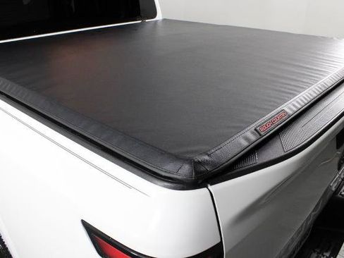 Certified 2023 Nissan Frontier SV w/ Tow Package image 17