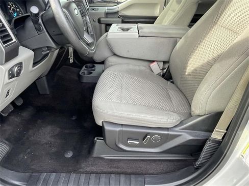 Used 2016 Ford F150 XLT w/ Equipment Group 302A Luxury image 16