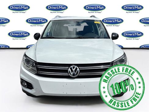 Used 2017 Volkswagen Tiguan Sport image 2