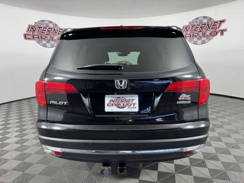 Used 2018 Honda Pilot Touring image 6