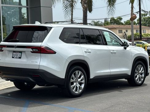 Certified 2026 Toyota Grand Highlander AWD image 5