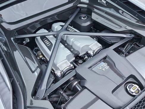 Used 2018 Audi R8 V10 plus image 34