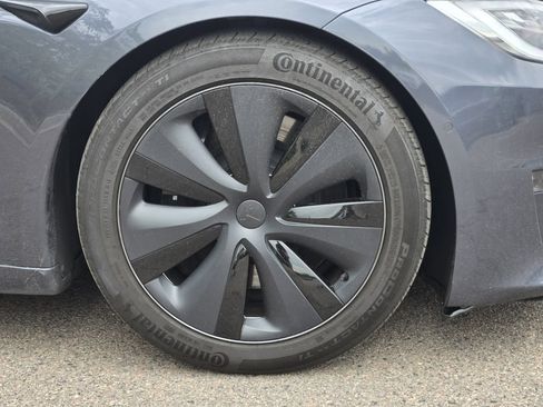Used 2022 Tesla Model S AWD/4WD image 9