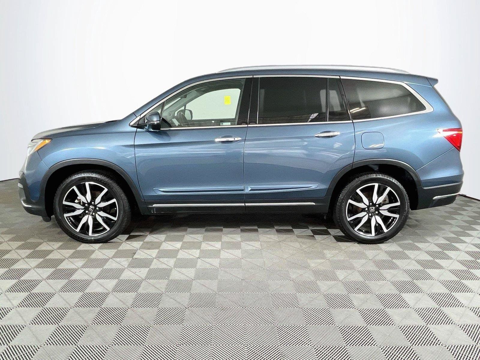 Used 2021 Honda Pilot Touring image 4