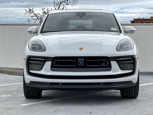 New 2026 Porsche Macan S image 11