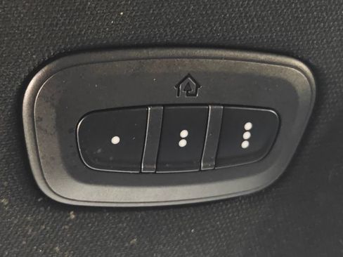Used 2021 RAM 1500 Big Horn AWD/4WD image 12