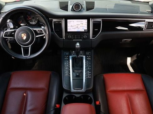 Used 2017 Porsche Macan AWD/4WD image 2