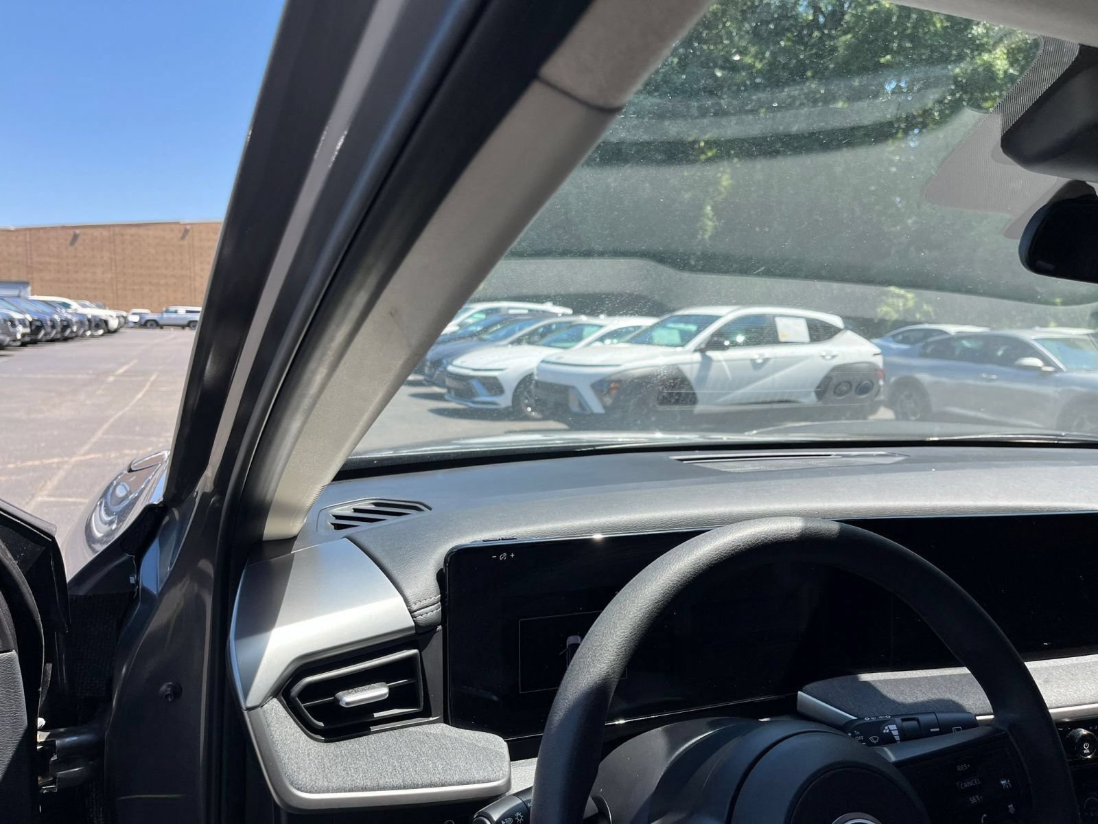 Used 2026 Nissan Kicks SV w/ Cold Weather Package FWD image 36