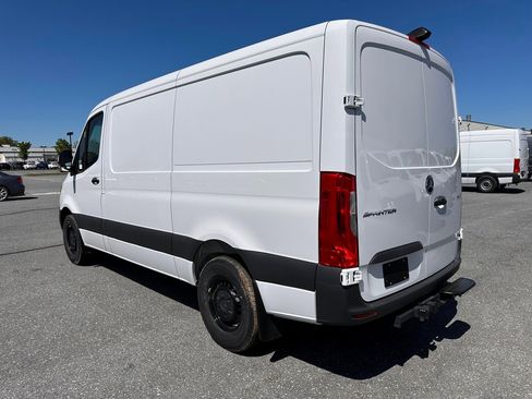 Used 2025 Mercedes-Benz Sprinter 2500 image 6