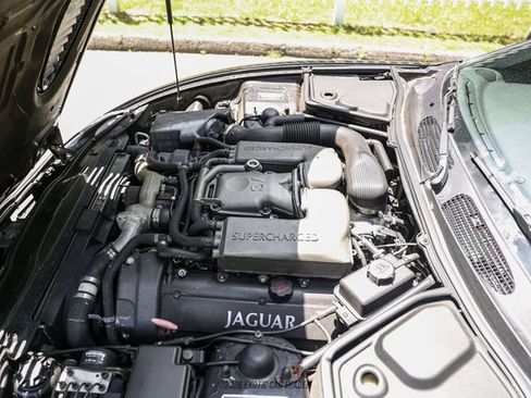 Used 2002 Jaguar XK8 Convertible RWD image 23