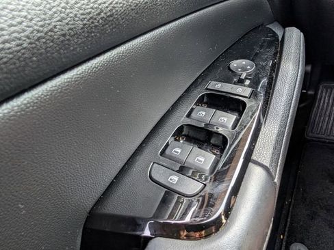 Used 2024 Kia Sportage EX image 39