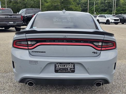 Used 2022 Dodge Charger R/T w/ Plus Group RWD image 12
