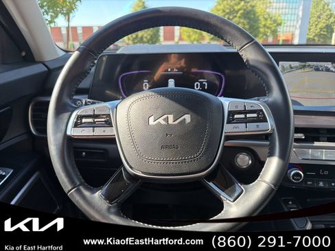 Certified 2023 Kia Telluride S w/ S Sunroof Package AWD/4WD image 35